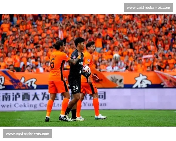 今日体育聚焦：世界杯预选赛紧张激烈 中超劲旅逆袭成功 新星闪耀赛场